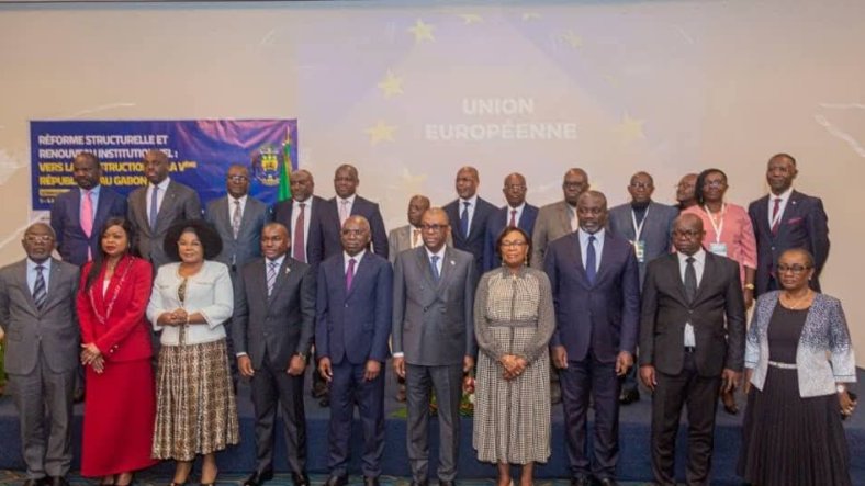 Gabon : un séminaire national pour  réformer les institutions, un ministre sous pression