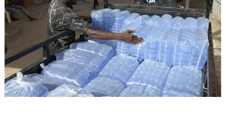 Sénégal&nbsp;: 82&nbsp;% des eaux en sachet analysées contaminées par des bactéries d’origine fécale