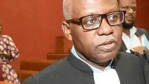 Gabon&nbsp;: l’avocat Jean Paul Moumbembe porte plainte contre X après une intrusion à son domicile