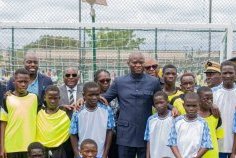 Tchibanga : des plateaux sportifs connectés pour la jeunesse