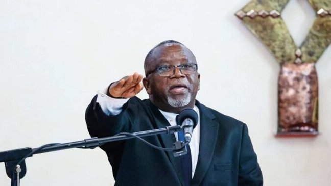 Diplomatie&nbsp;: Alfred Nguia Banda, un symbole d’inclusion