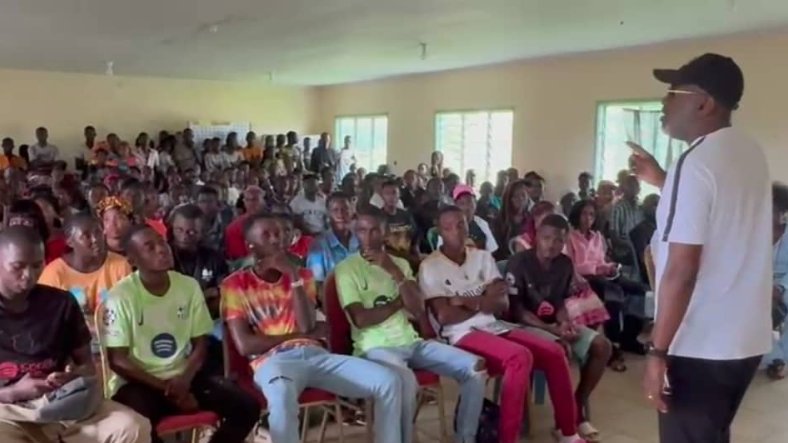 Élections 2025&nbsp;: Éric Gaël Myboto mobilise Mounana