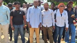 Grève des enseignants&nbsp;: aucune reprise des cours, le bras de fer s’intensifie