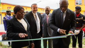 Gabon : le Président Oligui Nguema inaugure la cité rénovée des sapeurs-pompiers de Nomba