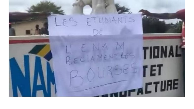 ENAM : les étudiants en colère réclament le paiement de leurs bourses