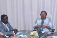 Éducation nationale/Grève&nbsp;: Camélia Ntoutoume Leclercq à pied d’oeuvre pour un retour à la sérénité 