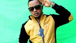 Plus de dix ans de scène et toujours au top : Prince Kiala enflamme le game