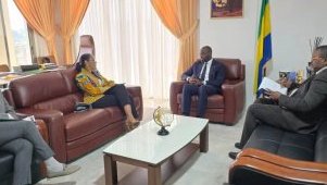 Gabon : l’UNICEF et le gouvernement unis pour connecter les écoles à Internet