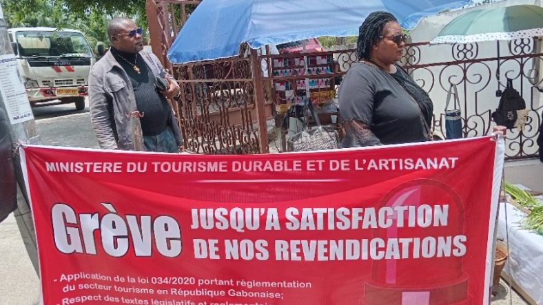 Le ministère du Tourisme en crise : les agents en grève prolongée